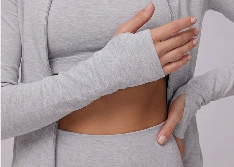 Alāku: Slim Fit Long Sleeve Crop Yoga Jacket