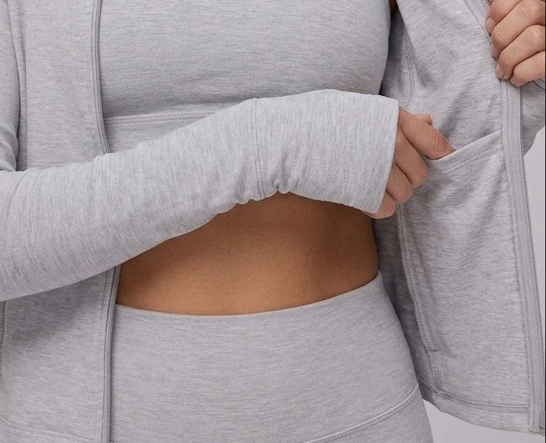 Alāku: Slim Fit Long Sleeve Crop Yoga Jacket