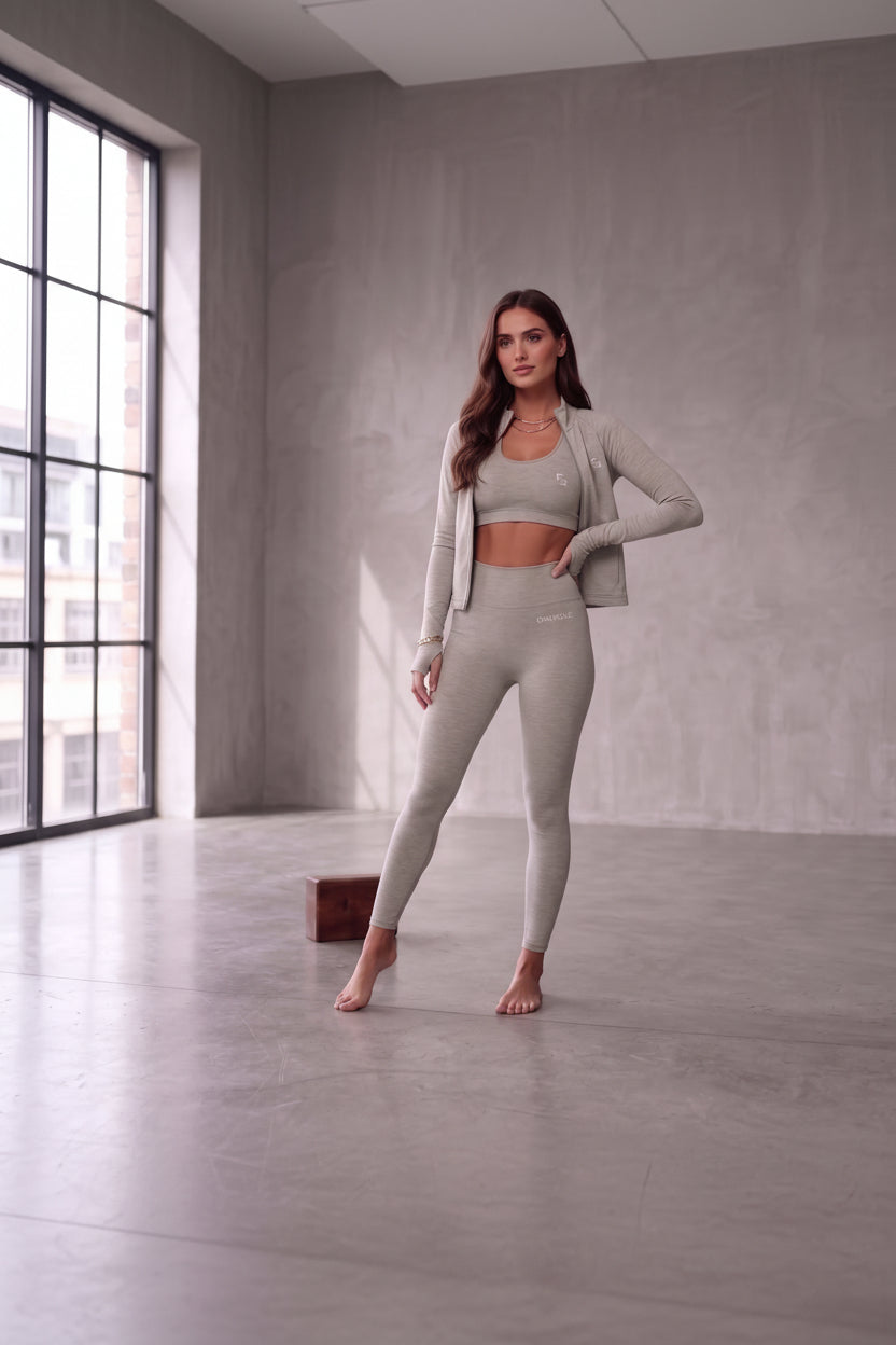 Alāku: Sports Bra, Legging & Jacket Set
