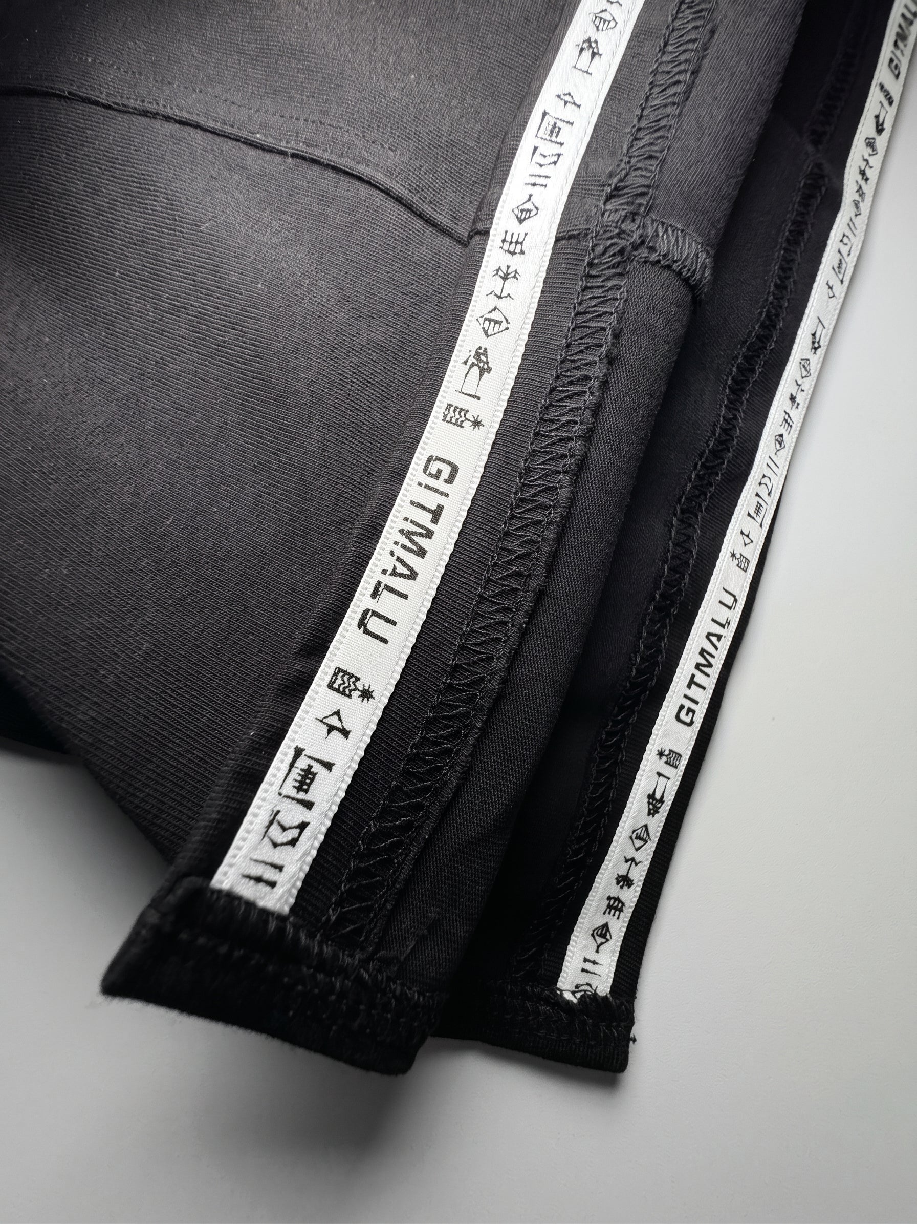 Gitmalu Oversized  Performance Tee