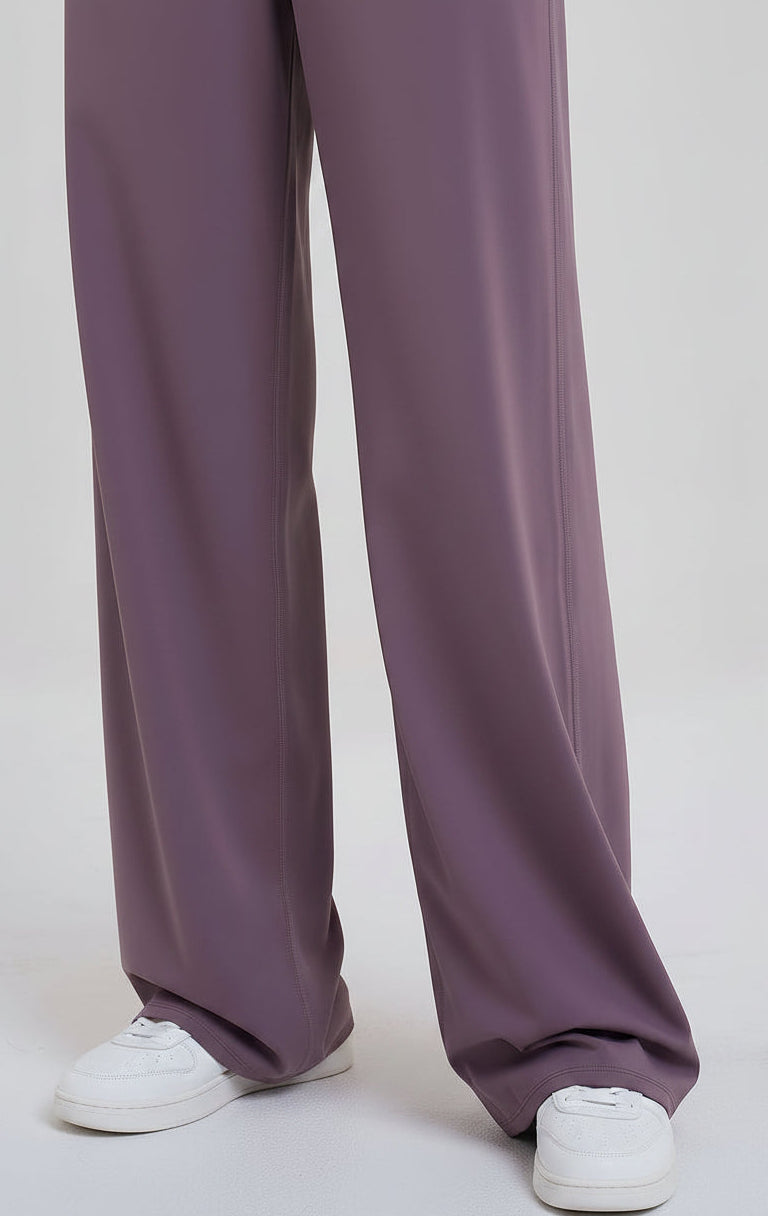 The Tall Crossover Flare Legging